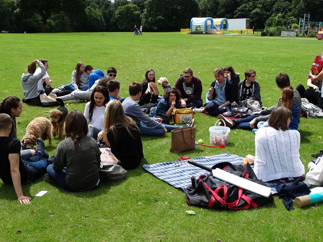  y12 picnic in the park
