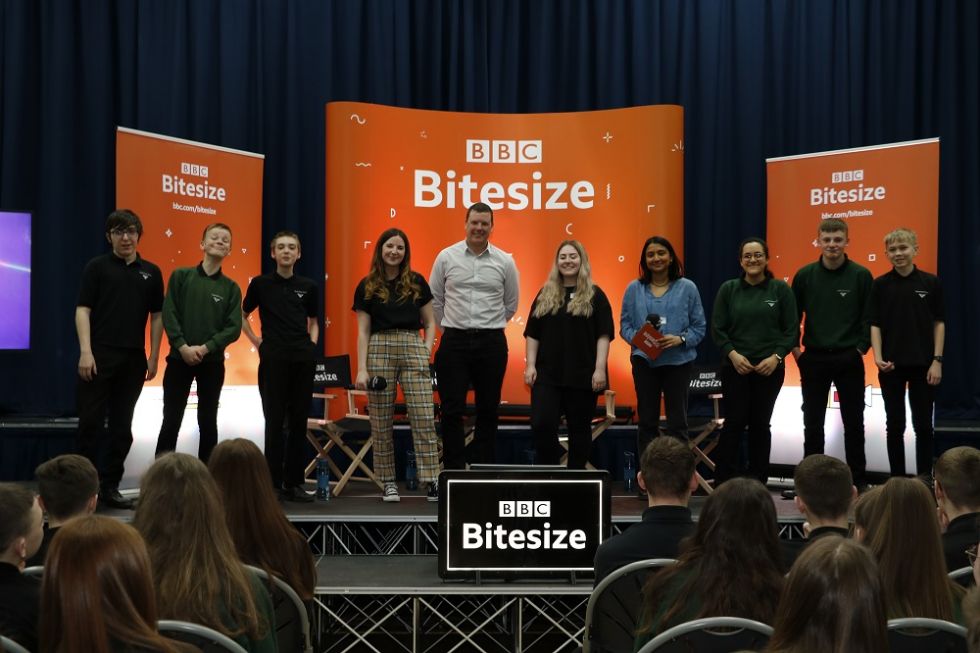  BBC Bitesize joined us to bring to life the huge range of opportunities in the UK's creative industries. We heard from a BBC Radio 1 DJ, games producers, a TV producer, BBC Radio journalists and an illustrator; but there are also jobs for statisticians, carpenters, legal and catering staff. 