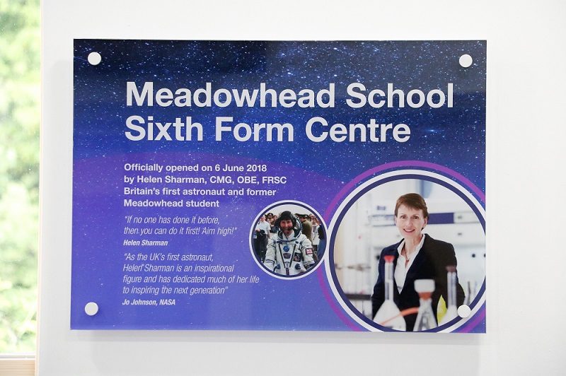  Official opening of Sixth Form Centre