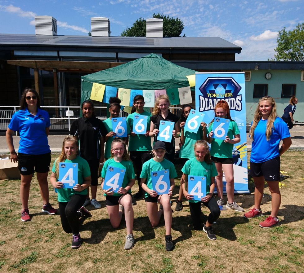  Y7 girls cricket