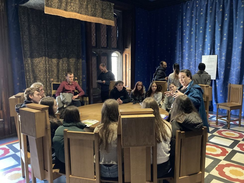 y13 trip to Hampton Court palace