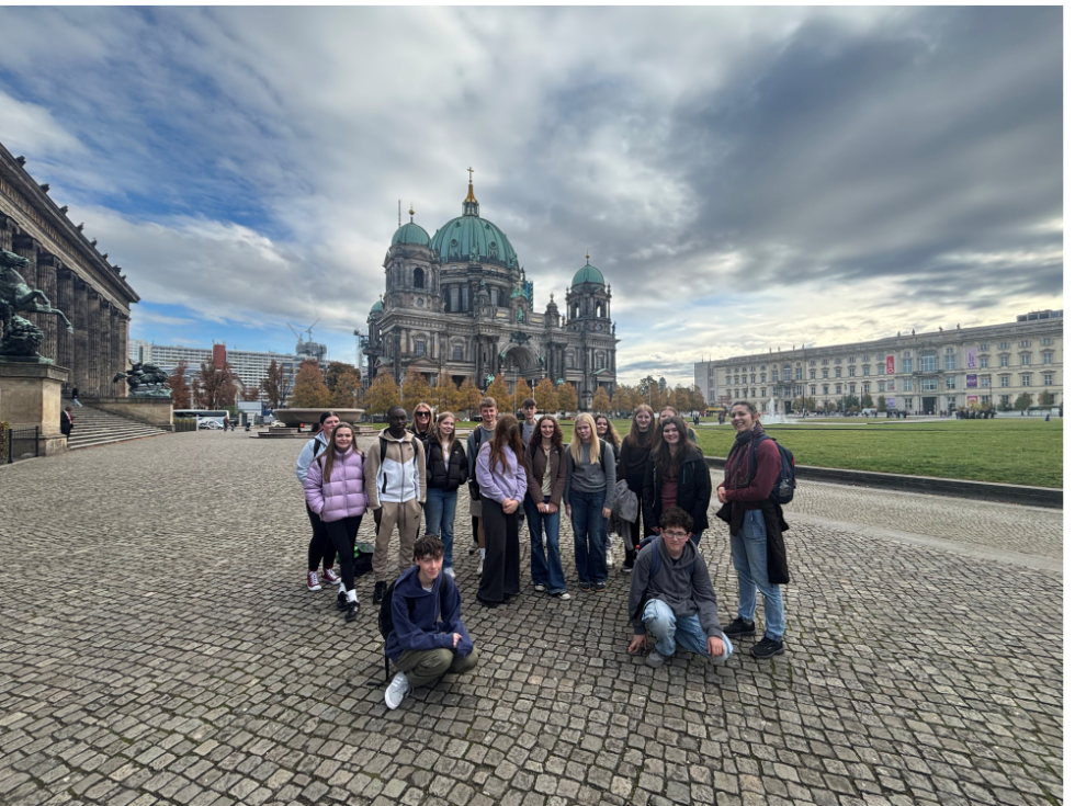 group of students standing outside the Reichstag in Berlin