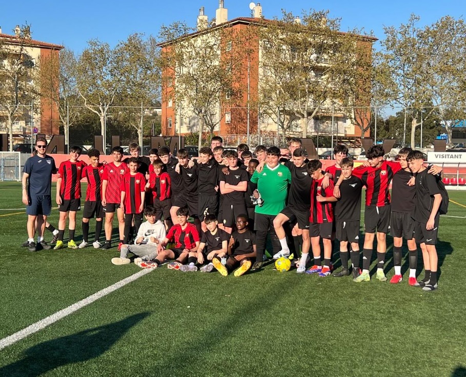 Meadowhead football team photo in Spain